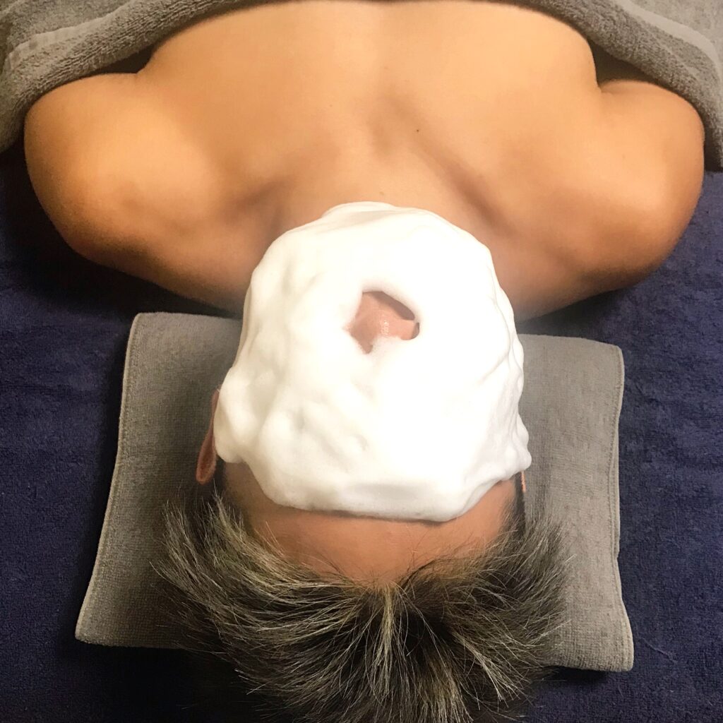ウルトラホイップをする男性